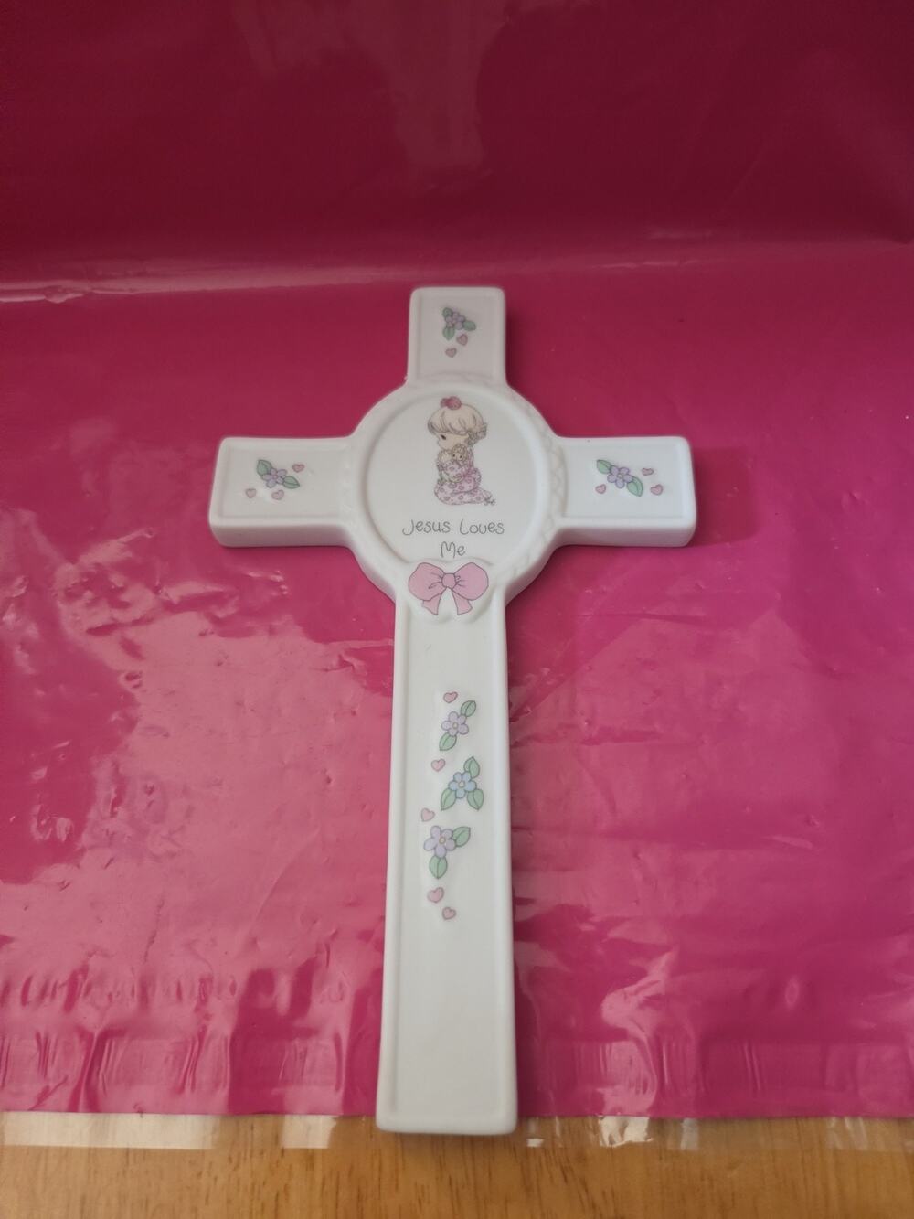 JESUS LOVES ME on Infant Girl Cross by Enesco Precious Moments 1991: Excellent!